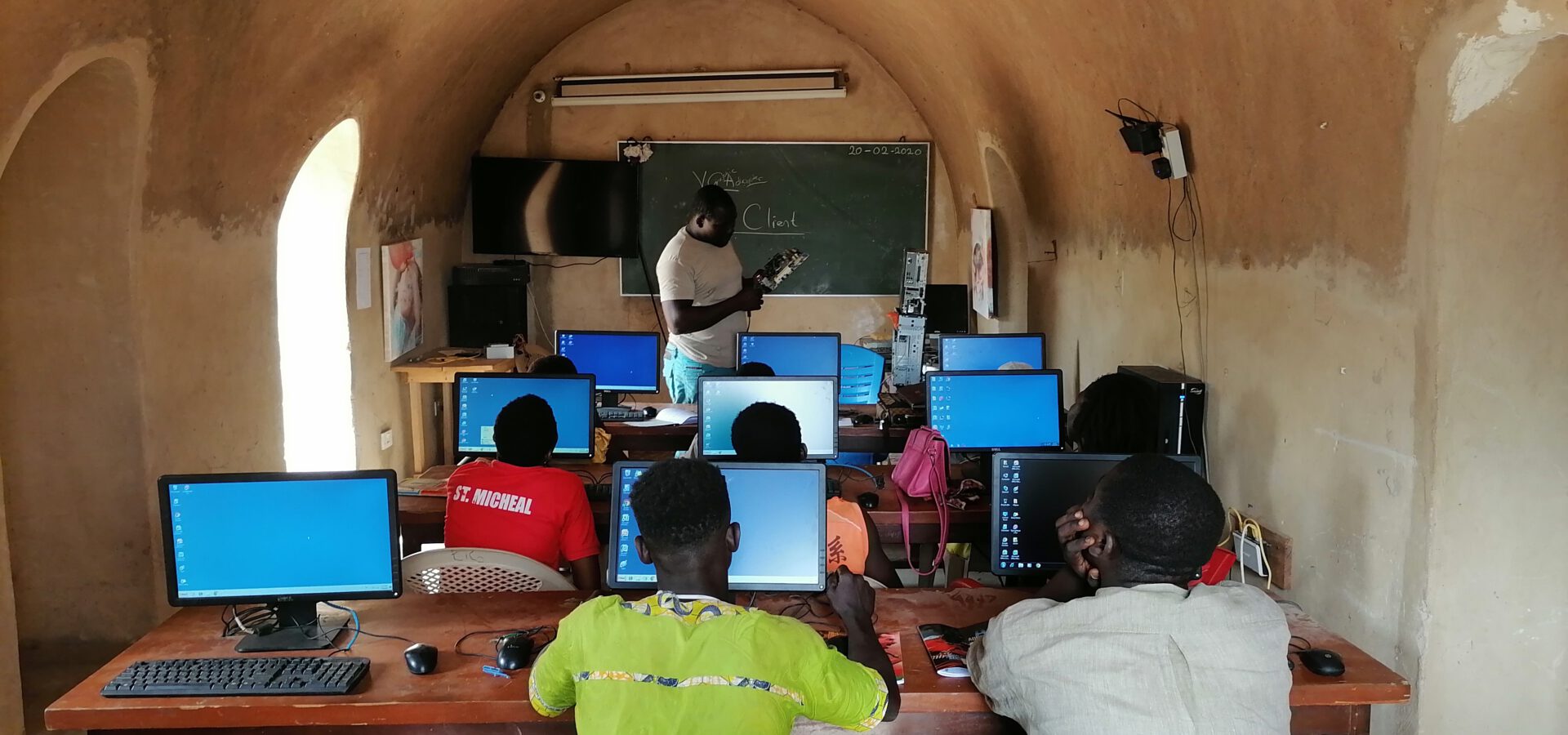 Aufforstungsprojekt in Kyinderi, Ghana, von KONCEPT HOTELS und Click a Tree